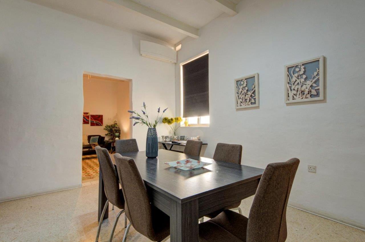 Valletta 2 Bedroom Sleeps 6 Apartment Walking Distance To Centre And The Sea Eksteriør billede